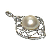 Elegant Solid 14K White Gold Natural White Round South Sea Mabe Pearl Pendant – Timeless Luxury