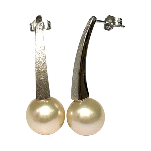 Fantastic 10.5 - 11mm Peach Edison Round Cultured Pearl Dangle Earrings