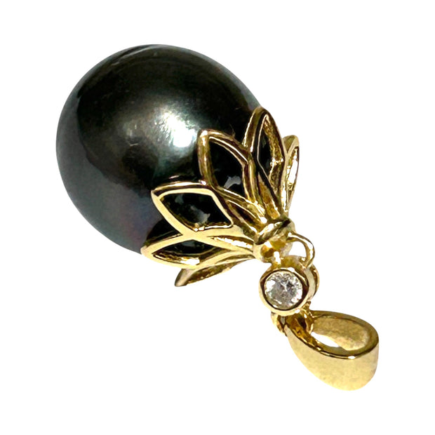 Large 12.6 x 14.3mm Tahitian Sea Peacock Black Green Pearl Pendant