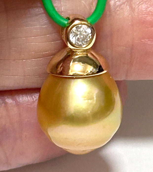 Exquisite 11.2 x 13.5mm Deep Golden Philippines Sea Pearl Pendant