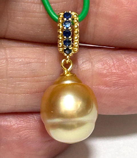 Stunning 10.9 x 13.1mm Golden Philippines South Sea Pearl Pendant