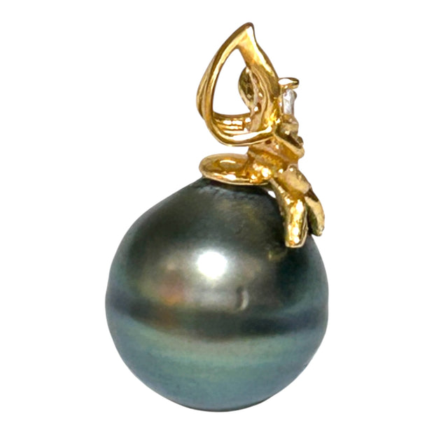 Oval 12 X 12.7mm Tahitian South Sea Peacock Green Pearl Pendant