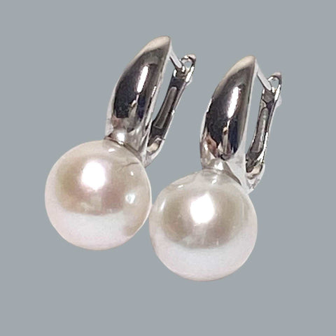 Handmade 9.5mm White Round Edison Cultured Pearl Clip-On Earrings – Elegant and Classic Jewelry