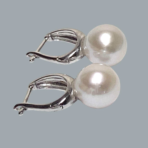 Handmade 9.5mm White Round Edison Cultured Pearl Clip-On Earrings – Elegant and Classic Jewelry