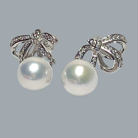 Adorable 10-10.5mm White Edison Round Cultured Pearl Earrings