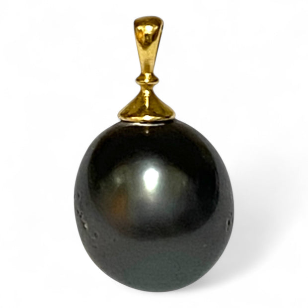 Oval 12.6 x 14.2mm Tahitian Sea Peacock Black-Green Pearl Pendant