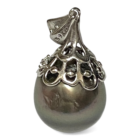 Oval 11.5 x 13mm Tahitian Sea Peacock Black Green Pearl Pendant