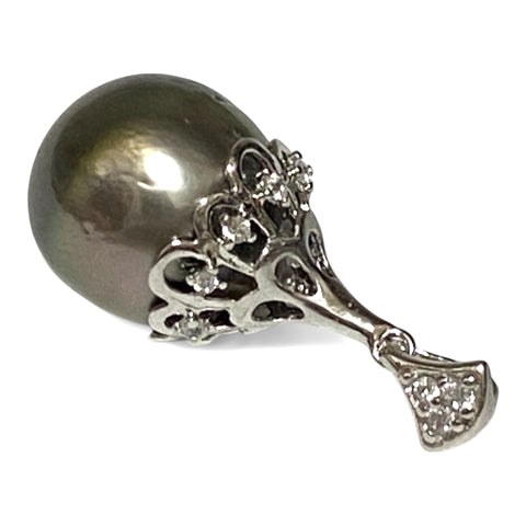 Oval 11.5 x 13mm Tahitian Sea Peacock Black Green Pearl Pendant