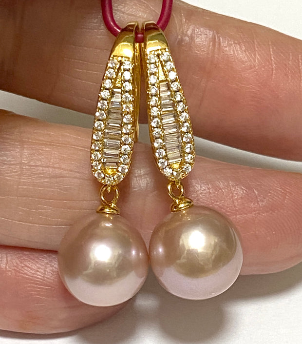 Glorious 10mm Purple Pink Edison Round Pearl Dangle Earrings