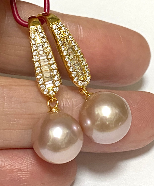 Glorious 10mm Purple Pink Edison Round Pearl Dangle Earrings