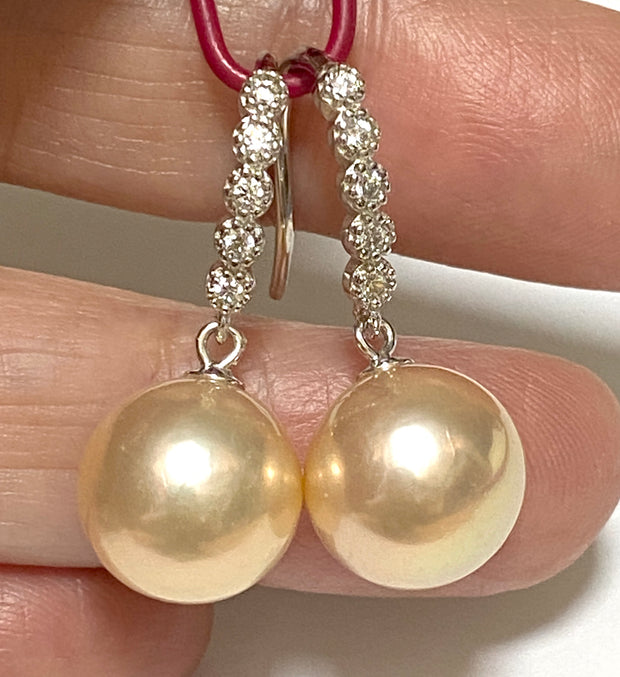 Exquisite 10.6mm Peach Pink Round Edison Cultured Pearl Earrings
