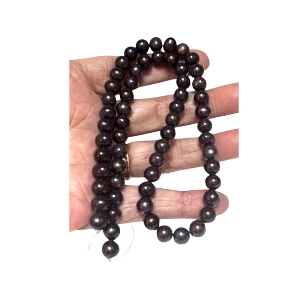 Magnificent 7.5 - 8mm Peacock Black Blue Round Pearl 16" Strand