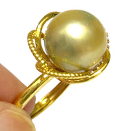 Unique Flower 11.7mm Gold South Sea Round Pearl Ring Size 6.5