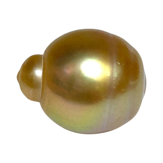 Delicate  Giant 14.5 x 17.6mm Deep Gold Philippines South Sea Pearl