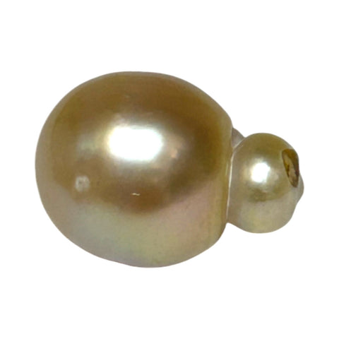 Baroque 13.6 x 18.8mm 22.5 Carats Deep Gold South Sea Loose Pearl