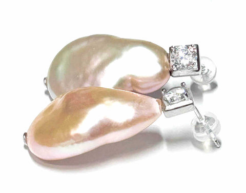Baroque `16.8 x 25.4mm Purple Pink Rainbow Jumbo Pearl EarringsBest Gift For Her! Special `16.8 x 25.4mm Natural Purple Pink Rainbow Jumbo FW Flat Baroque Cultured Pearl Dangle Earrings / Handmade Earrings



PEARL INFORMATION

Other Pearl EarringsFine JewelryThe Fine Pearls Jewelry4mm Purple Pink Rainbow Jumbo Pearl Earrings