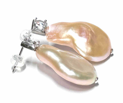 Baroque `16.8 x 25.4mm Purple Pink Rainbow Jumbo Pearl EarringsBest Gift For Her! Special `16.8 x 25.4mm Natural Purple Pink Rainbow Jumbo FW Flat Baroque Cultured Pearl Dangle Earrings / Handmade Earrings



PEARL INFORMATION

Other Pearl EarringsFine JewelryThe Fine Pearls Jewelry4mm Purple Pink Rainbow Jumbo Pearl Earrings