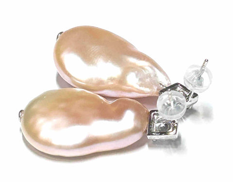 Baroque `16.8 x 25.4mm Purple Pink Rainbow Jumbo Pearl EarringsBest Gift For Her! Special `16.8 x 25.4mm Natural Purple Pink Rainbow Jumbo FW Flat Baroque Cultured Pearl Dangle Earrings / Handmade Earrings



PEARL INFORMATION

Other Pearl EarringsFine JewelryThe Fine Pearls Jewelry4mm Purple Pink Rainbow Jumbo Pearl Earrings