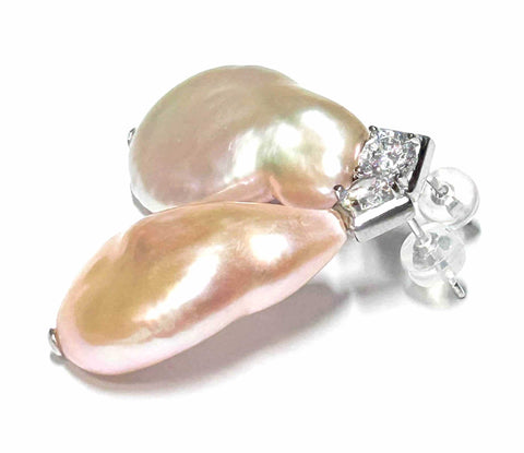 Baroque `16.8 x 25.4mm Purple Pink Rainbow Jumbo Pearl EarringsBest Gift For Her! Special `16.8 x 25.4mm Natural Purple Pink Rainbow Jumbo FW Flat Baroque Cultured Pearl Dangle Earrings / Handmade Earrings



PEARL INFORMATION

Other Pearl EarringsFine JewelryThe Fine Pearls Jewelry4mm Purple Pink Rainbow Jumbo Pearl Earrings