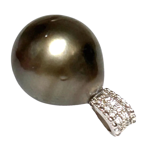 Oval 12.1 x 12.3mm Tahitian Sea Peacock Black Green Pearl Pendant