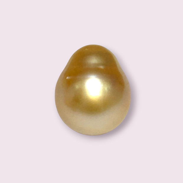 Oval Drop 14.3 x 17mm 23.3 Carats Rich Gold South Sea Pearl Loose