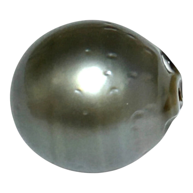 Peacock Middle Gray 13.9x 15.5mm 21 Carats Tahitian South Sea Pearl