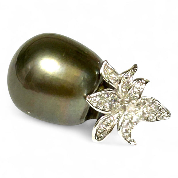 Oval 12 x 15.3mm Tahitian South Sea Peacock Black Green Pearl Pendant