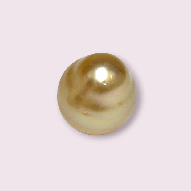 Oval Drop 14.3 x 17mm 23.3 Carats Rich Gold South Sea Pearl Loose