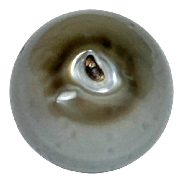 Peacock Middle Gray 13.9x 15.5mm 21 Carats Tahitian South Sea Pearl