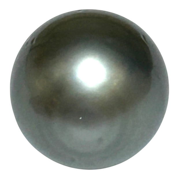 Peacock Middle Gray 13.9x 15.5mm 21 Carats Tahitian South Sea Pearl