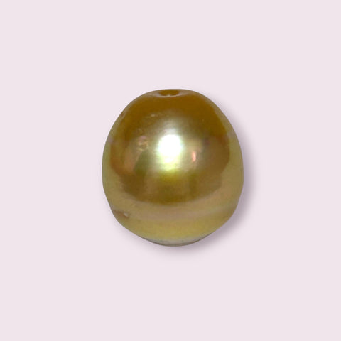 Fantastic Giant 14.5 x 15.7mm 24.6 Carats Deep Gold South Sea Pearl