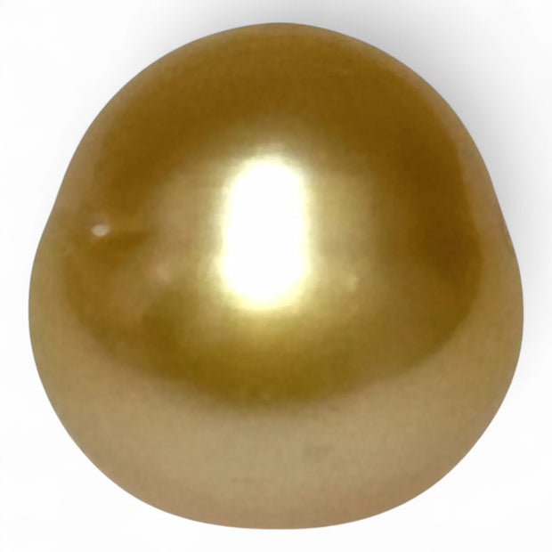 Oval Giant 19.8 Carats 13.9 x 14.2mm Deep Gold South Sea Loose Pearl
