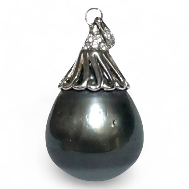 Graceful 12.8 x 14mm Peacock Gray Oval Tahitian Sea Pearl Pendant