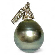 Oval 11.5 x 12.6mm Tahitian Sea Peacock Gray Green Pearl Pendant