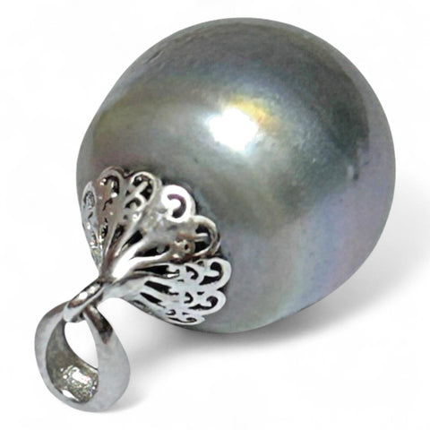 Oval 13.2 x 14.5mm Tahitian Sea Middle Gray Green Pearl Pendant