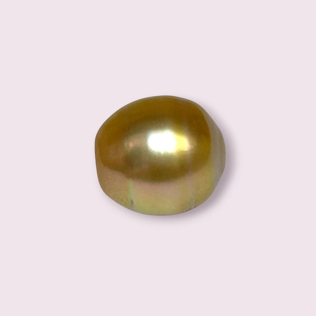 Fantastic Giant 14.5 x 15.7mm 24.6 Carats Deep Gold South Sea Pearl