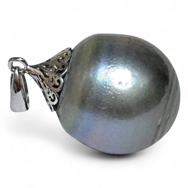 Oval 13.2 x 14.5mm Tahitian Sea Middle Gray Green Pearl Pendant