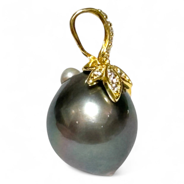 Baroque 11.2 x 12.3mm Tahitian South Sea Peacock Gray Pearl Pendant