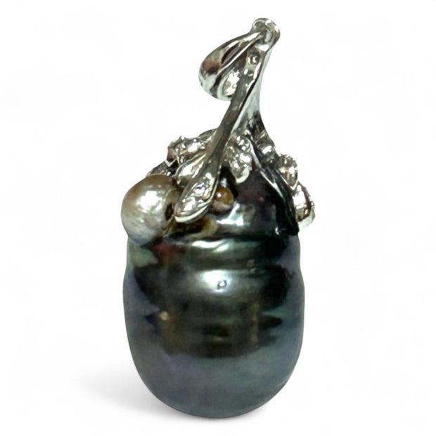 Baroque 11.3 x 15.6mm Tahitian Sea Peacock Black-Green Pearl Pendant