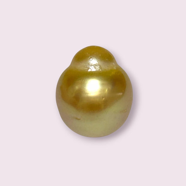 Shiny 15.4 x 18.2mm 29.6 Carat Gold Philippines South Sea Pearl