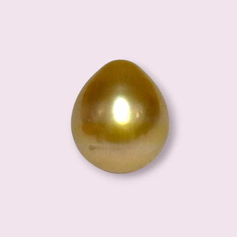 11.6 x 13.3mm 13.2 Carats Deep Gold Philippines South Sea Pearl