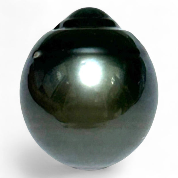 Oval 21.8 Carats 14 x 16.2mm Tahitian South Sea Peacock Black Pearl