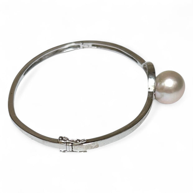 53.4 Carats 7 - 7.5" Bangle 11.7mm South Sea White Round Pearl Bangle