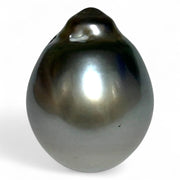 Oval Drop 13.8 x 17.7mm 21.6 Carats Tahitian Sea Peacock Mid-Gray Pearl