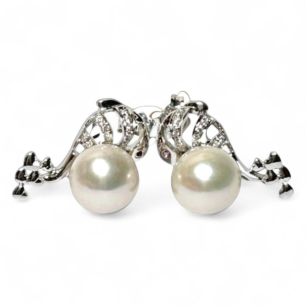 Dolphin Style 10mm Natural White Edison Round Cultured Pearl Earrings
