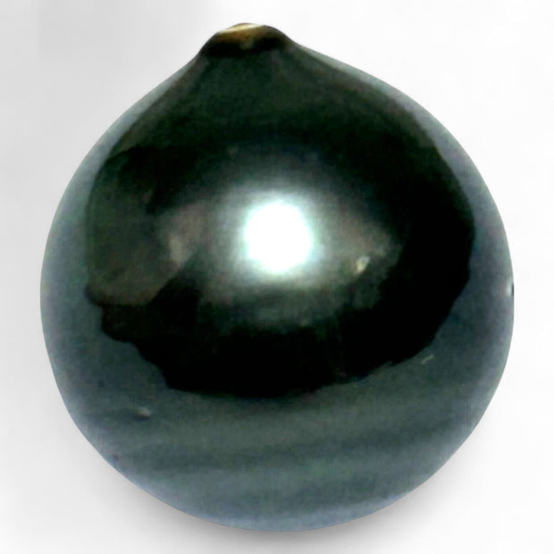 Huge 13.3 x 14.2mm, 17.2 Cts Tahitian Sea Peacock Black Oval Loose Pearl
