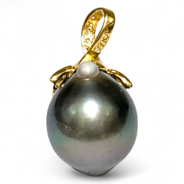 Baroque 11.2 x 12.3mm Tahitian South Sea Peacock Gray Pearl Pendant