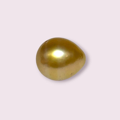 11.6 x 13.3mm 13.2 Carats Deep Gold Philippines South Sea Pearl