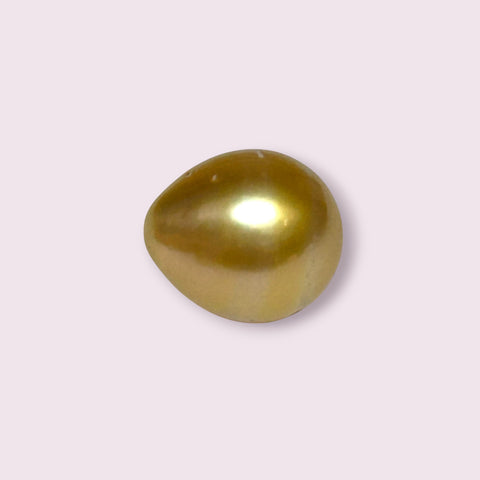 11.6 x 13.3mm 13.2 Carats Deep Gold Philippines South Sea Pearl