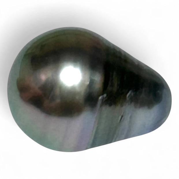 Stunning 12.1 x 15.9mm Teardrop Bottom Round Tahitian South Sea pearl